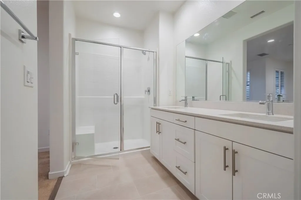 556 W Baseline Road, Claremont, California 91711 home-pic-15